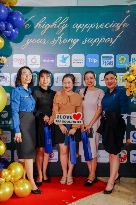 Hoạt Động Doanh Nghiệp